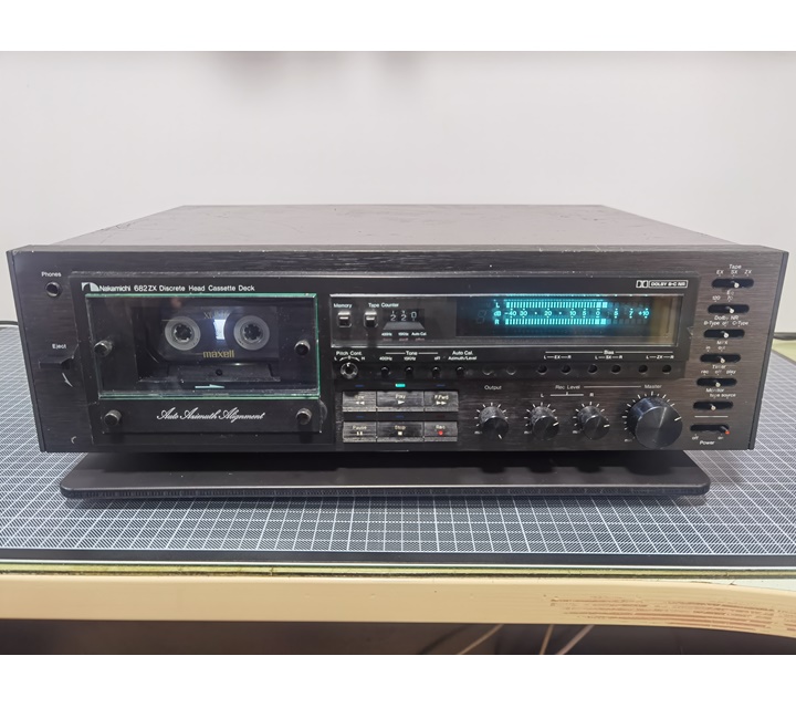Cassette Deck Service more then 30 years of experience. Professional