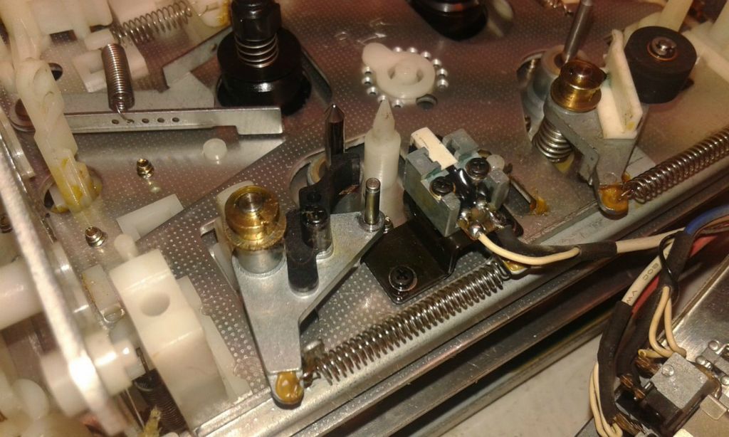 Nakamichi ZX-9 - pinch roller and idler replacement